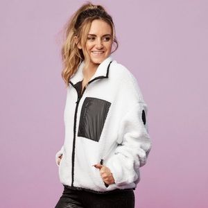 🆕 FABLETICS: FLEECE ZIP-UP JACKET